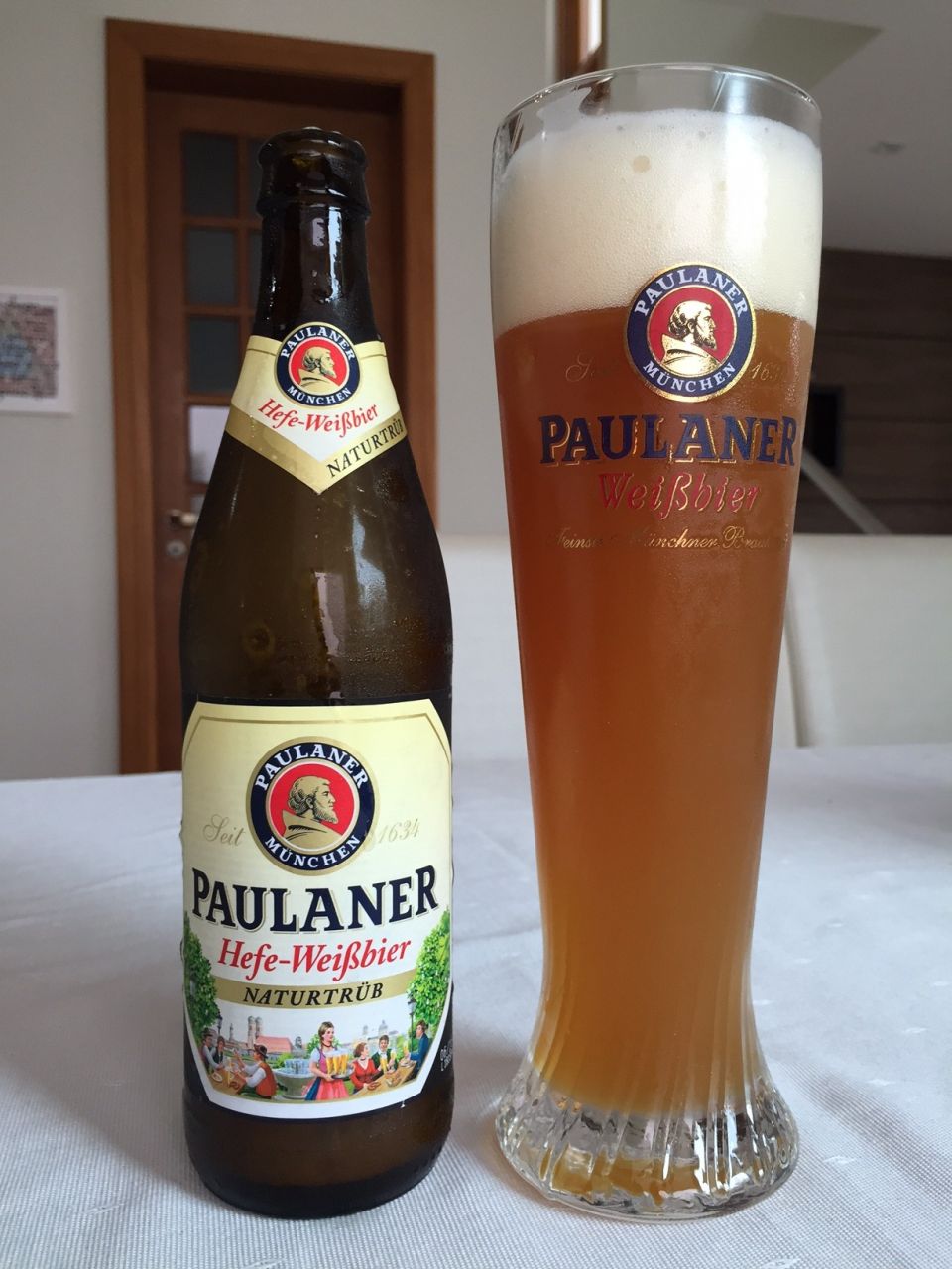Paulaner Hefe-Weissbier Naturtrüb: uma santa Ale