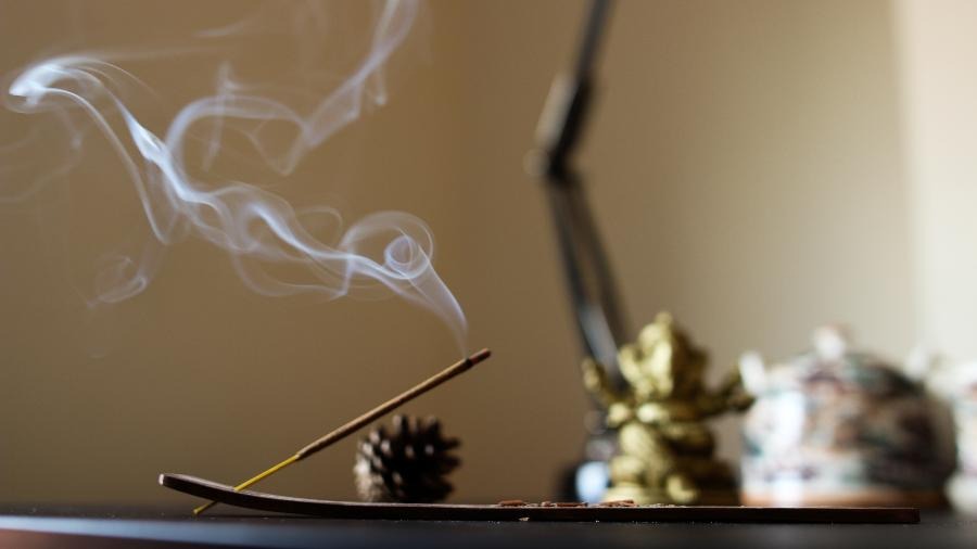 Incenso e da Aromaterapia na Limpeza Espiritual