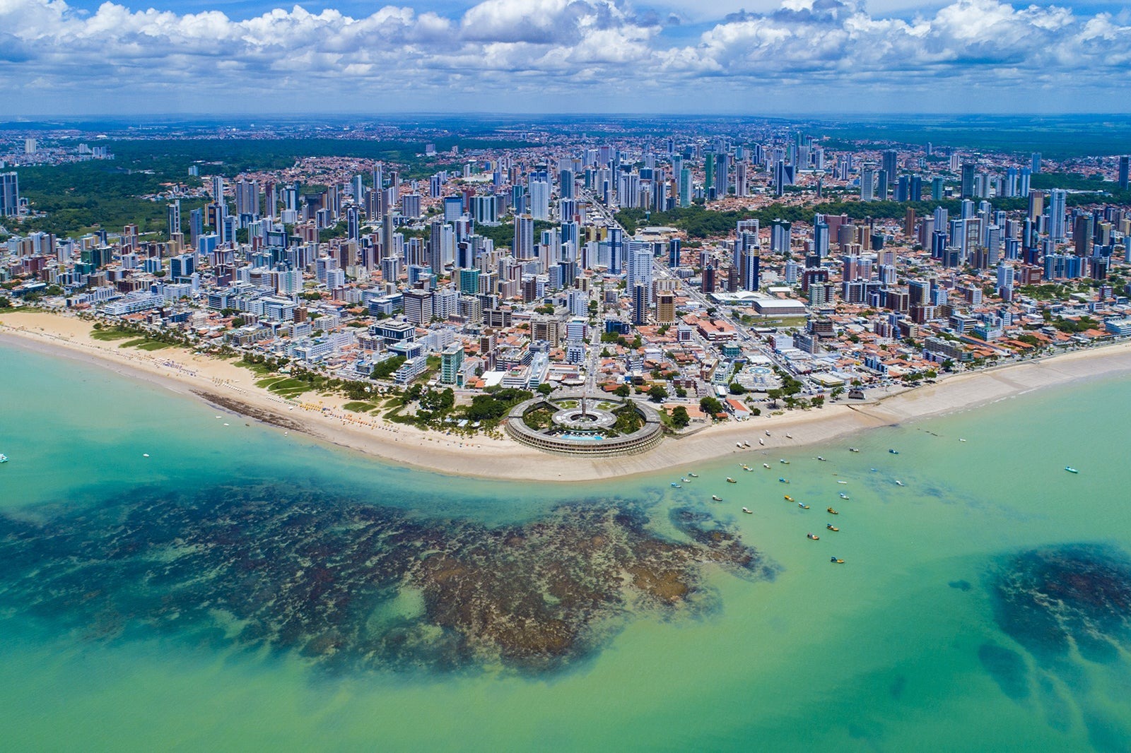 Muito Mais do Que um Destino de Sol!
